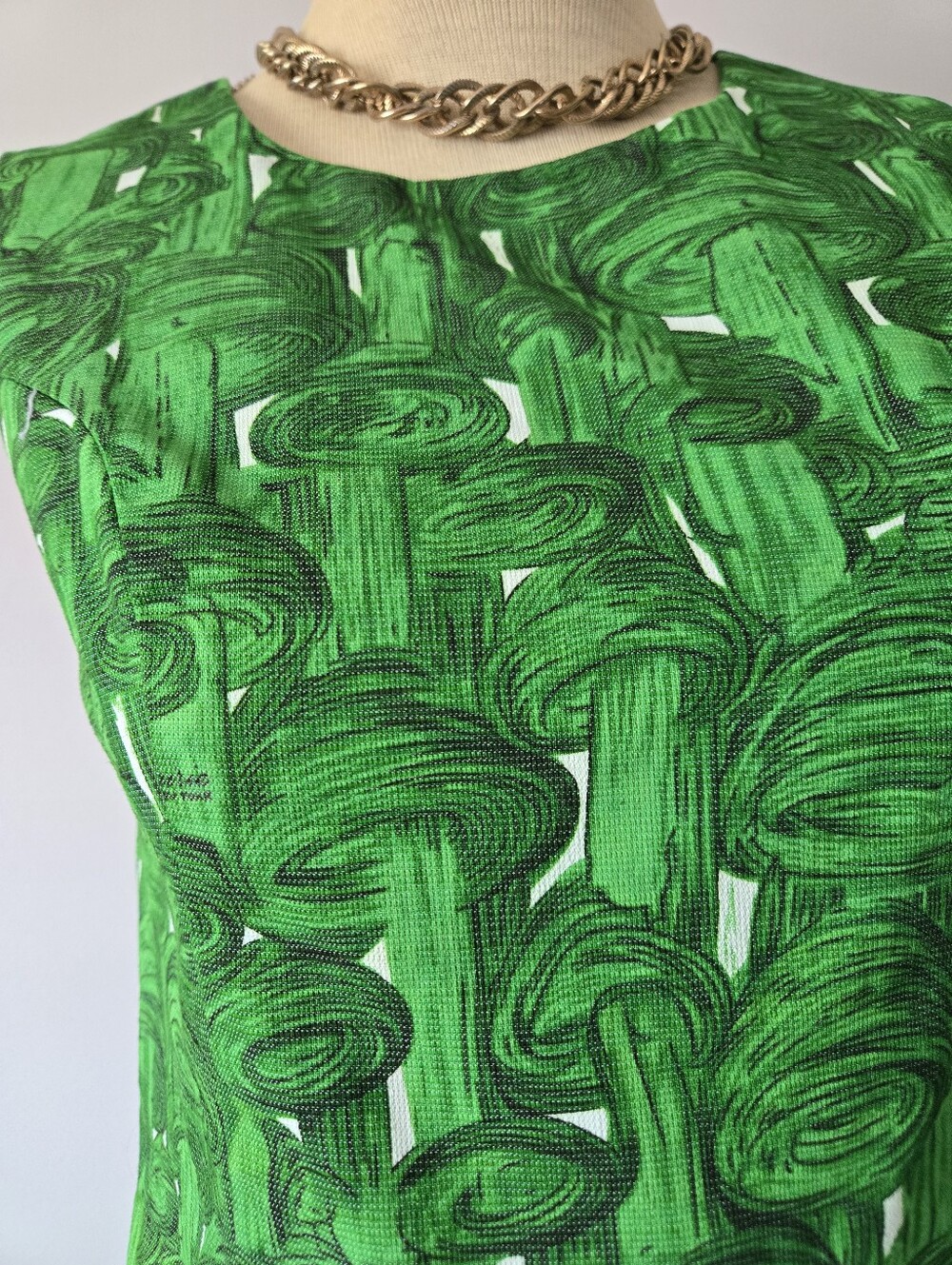 Prairie New York Green Abstract Mushroom Print Sleeveless Midi Dress. Size M - Picture 3 of 11